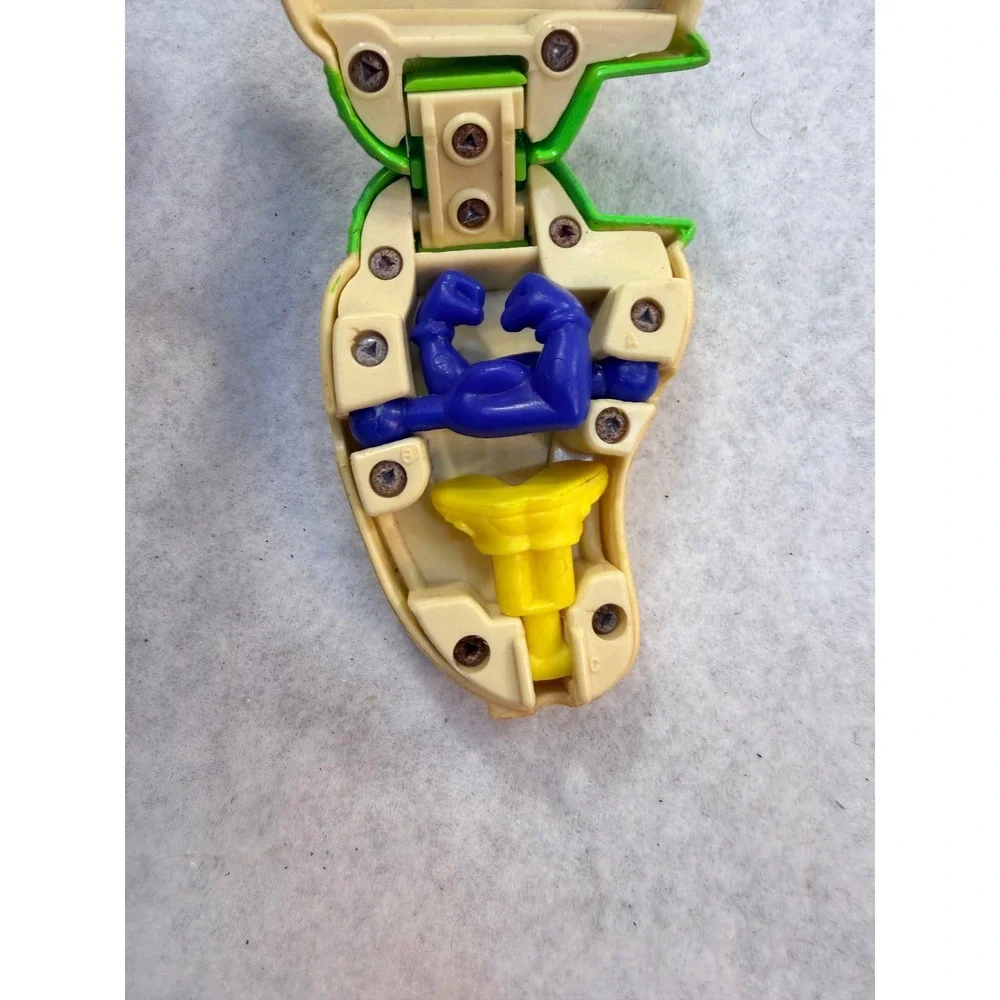 Vintage 1993 McDonald Happy Meal Steak Transformer Robot Changeable Toy Green Ha